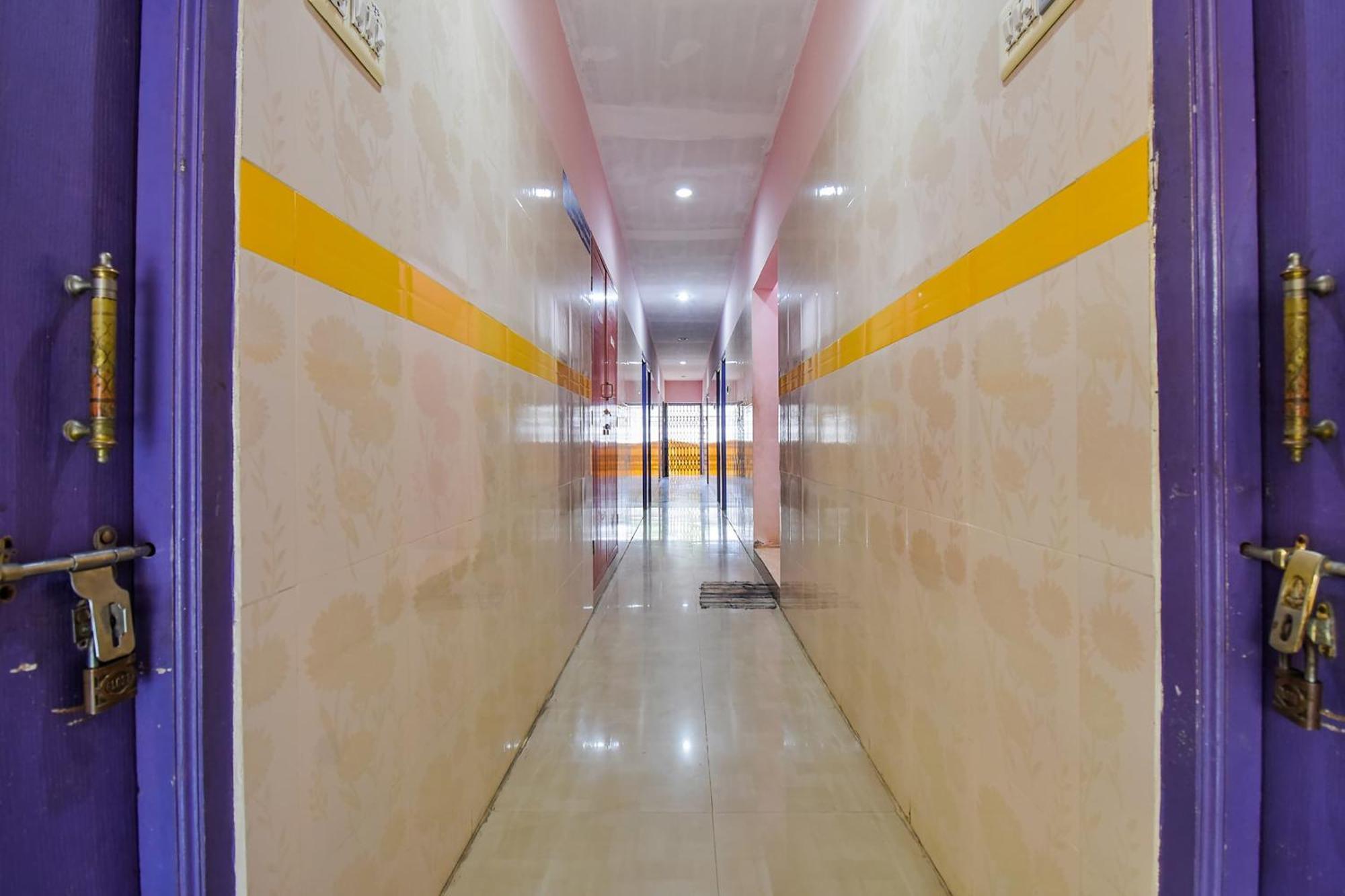 Hotel O K.S.Lodge Tribhuvanam Kültér fotó