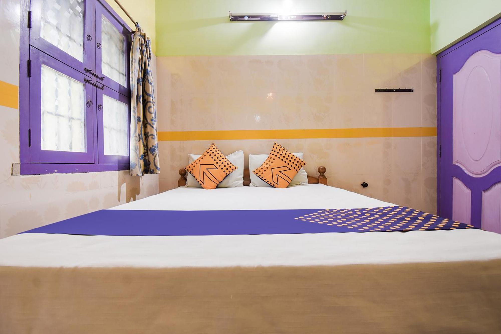 Hotel O K.S.Lodge Tribhuvanam Kültér fotó